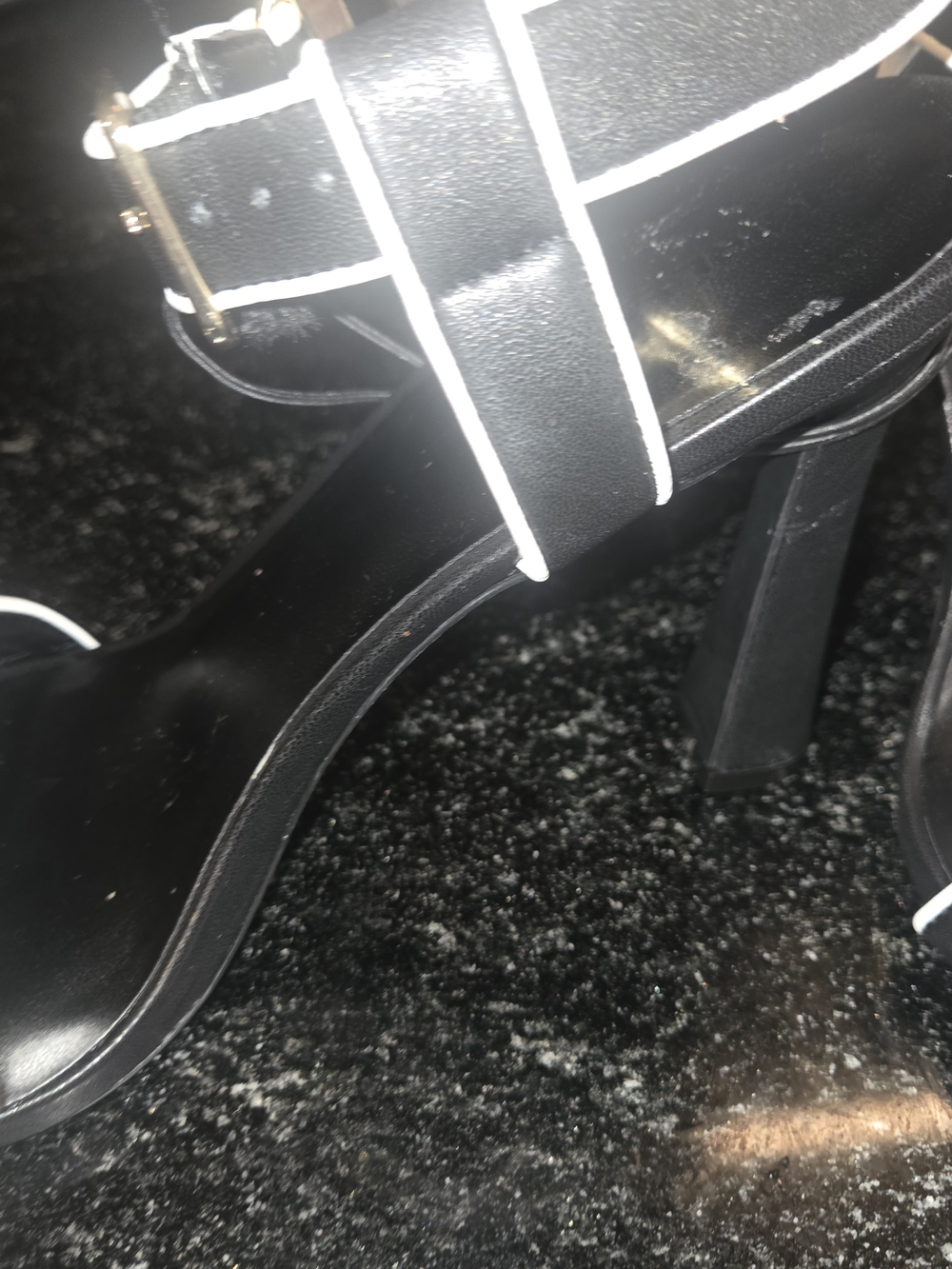 Karl Lagerfeld Black Heels with White Trim and Gold Buckles - Picture 4 of 9